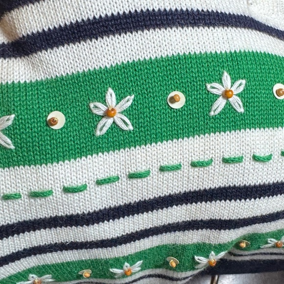 Alfred Dunner Navy and Green embroidered and beaded Striped Sweater size 2X - Picture 4 of 5
